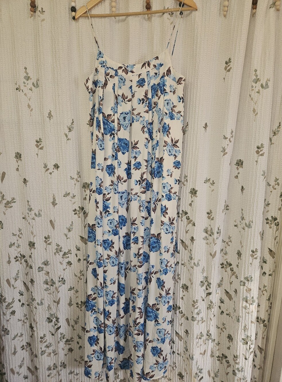 Ark & Co Blue White Floral Pleated Neckline Maxi Dress Side Slits Large NEW